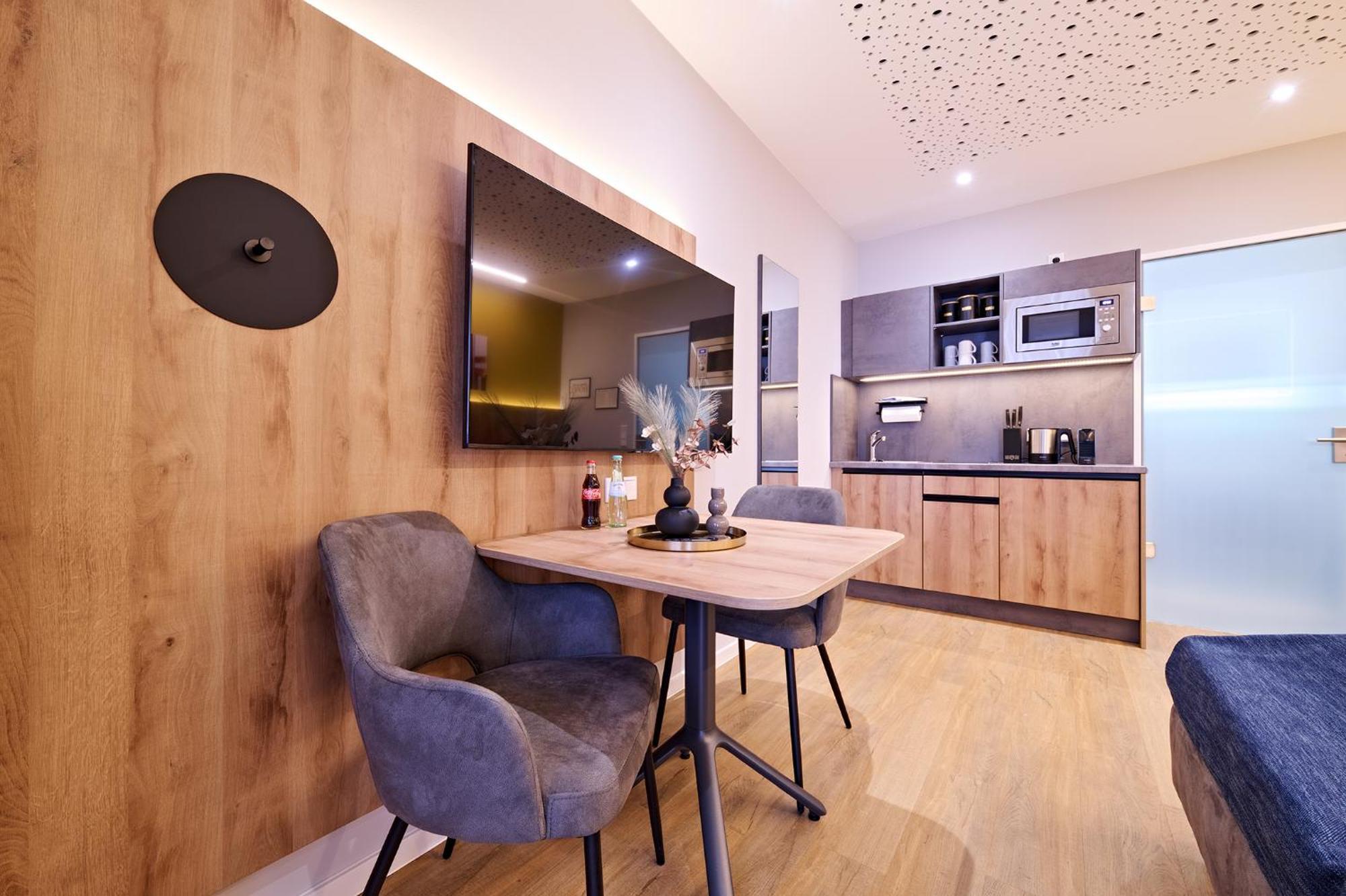 Xzllenz Traum Studio-Apartment, Frei-Parken, U-Bahn, Kueche 뉘른베르크 외부 사진