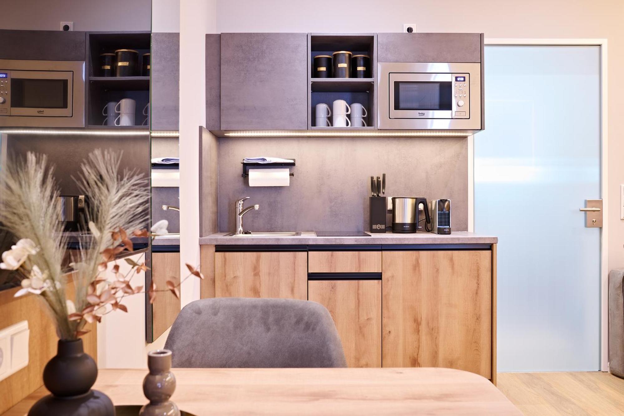 Xzllenz Traum Studio-Apartment, Frei-Parken, U-Bahn, Kueche 뉘른베르크 외부 사진